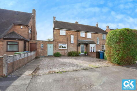 St Peters Gardens, Mosspit, Stafford, ST17 4HL