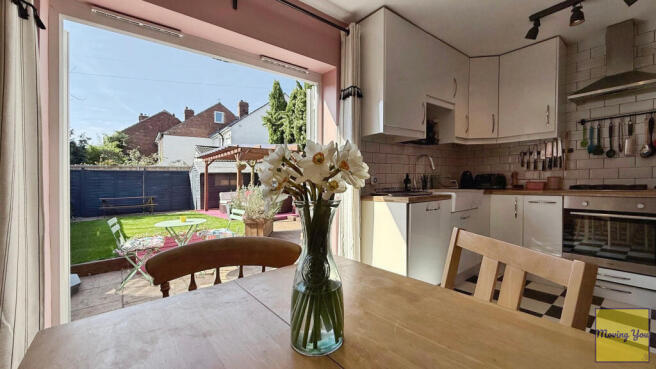 Kitchen/Dining room