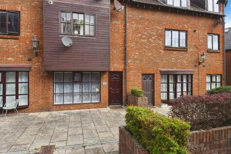 Church Mews, Wisbech, PE13 1HL