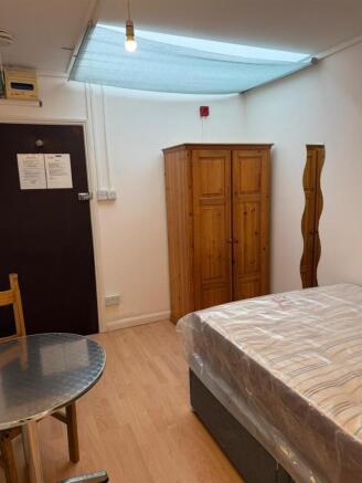 Room 207 Langtry.jpg