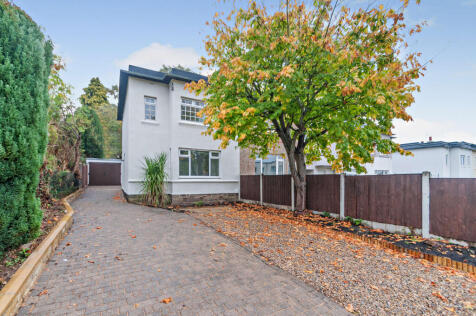 Bank Avenue, Horsforth, LS18