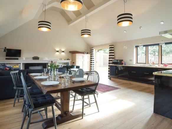 Kitchen/Dining Room