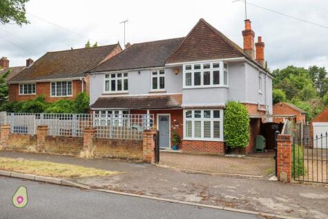 Camberley - 4 bedroom detached house for sale