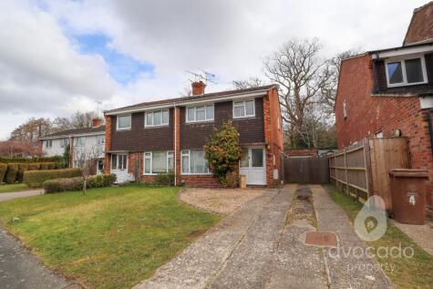 Grayswood Drive, Mytchett, Camberley, Surrey, GU16 6AR