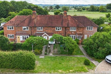 10 Halfway Houses, Maidenhead Road, Berkshire, SL6 6PP
