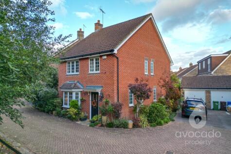 Woodland Walk, Aldershot, Hampshire, GU12 4FF