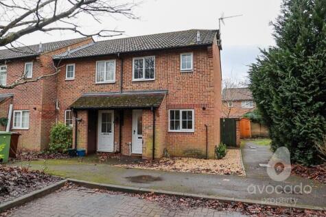 Marlborough View, Farnborough, Hampshire, GU14 9YA