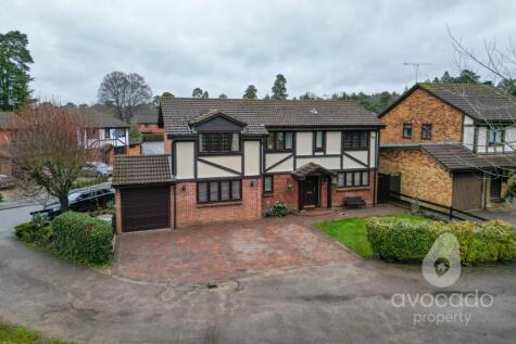 Cheylesmore Drive, Frimley, Camberley, Surrey, GU16 9BN
