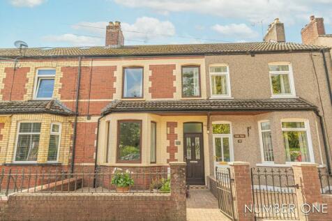 Oakfield - 2 bedroom terraced house for sale