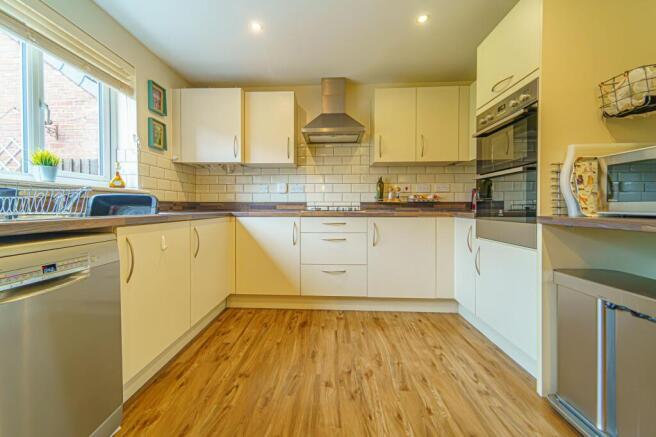 Kitchen dining room