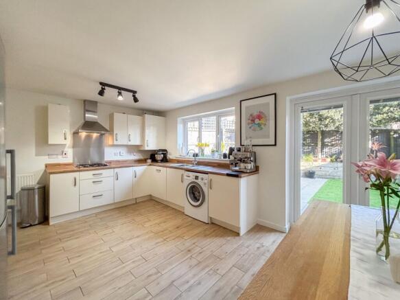 Kitchen/Dining Room