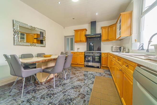 Kitchen/Dinning Room