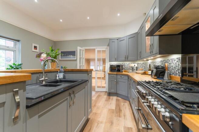 Kitchen/Breakfast Room