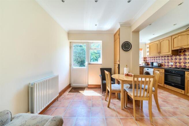 Kitchen Dining Room 1.jpg