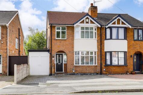 Charlbury Road, Wollaton, Nottinghamshire, NG8 1ND