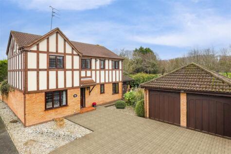 Hallfields, Edwalton, Nottinghamshire, NG12 4AA