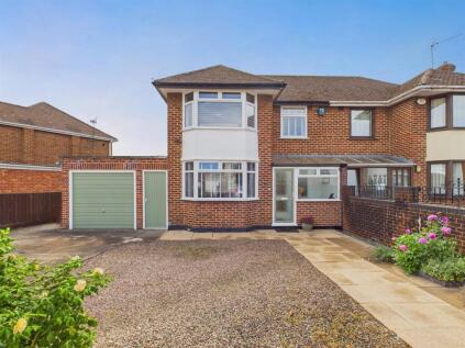Lea Crescent, Longlevens, Gloucester