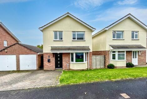 Rossett Gardens, Bodmin, Cornwall, PL31