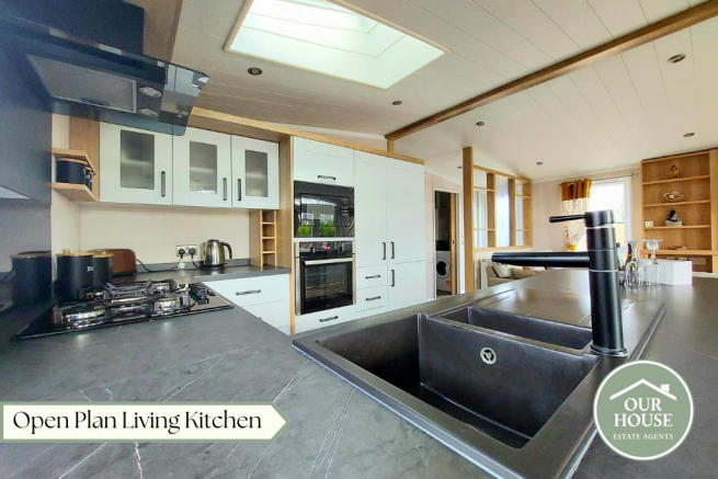Open Plan Living/Dining/Kitchen