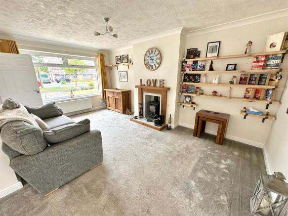 Through Lounge Diner