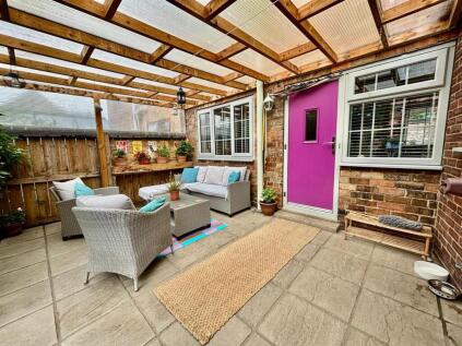 Back Village Green, Atwick, Driffield