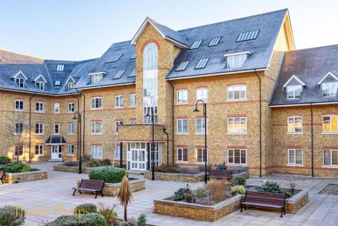 Stewart Place, Ware - 130+ year lease