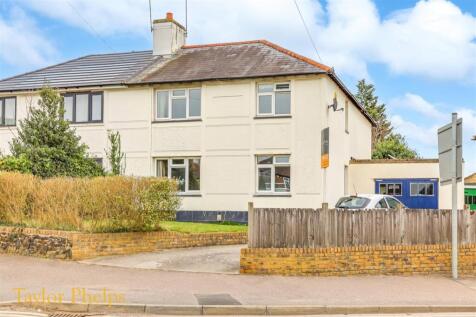 Croft Road, Ware - Chain free