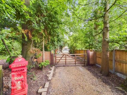 Yarmouth Road, Broome, Bungay