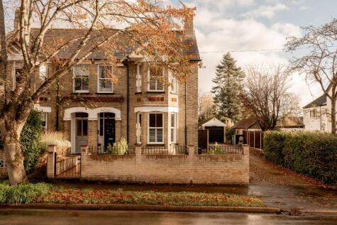 Glenmore, The Avenue, Lowestoft, Suffolk, NR33