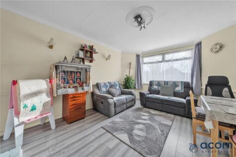 Highfield Avenue, Kingsbury, London, NW9