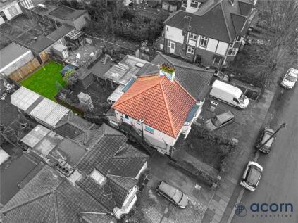 Woodfield Avenue, Colindale, London, NW9