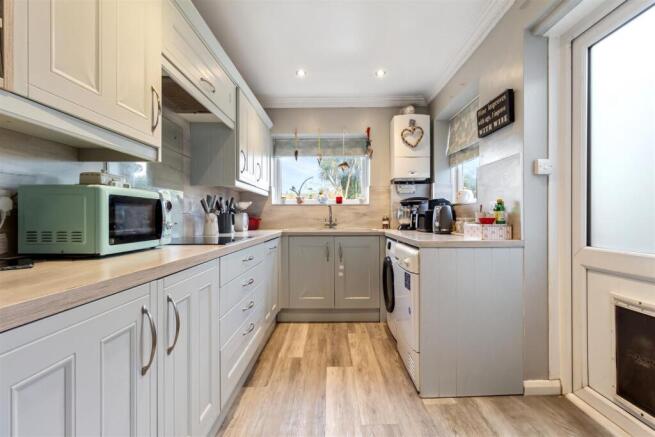 40 ardingly drive-005.jpg