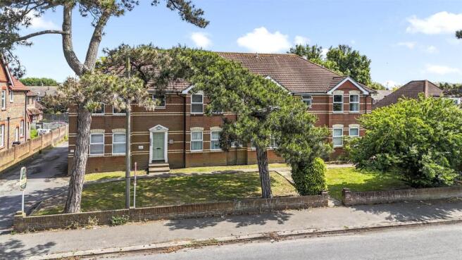Woodsdale Court, 6_01.JPG