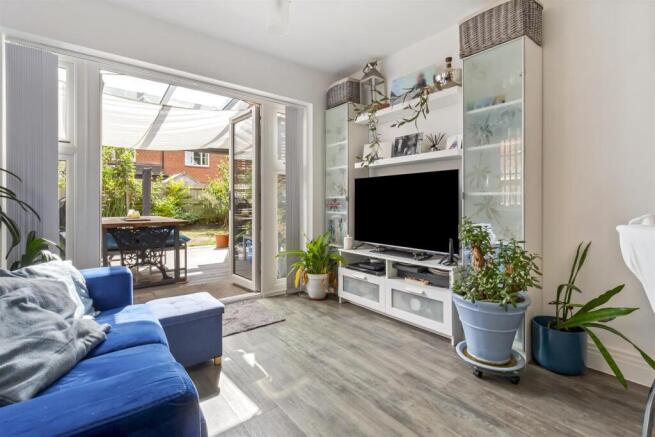 Acacia Crescent_010.JPG