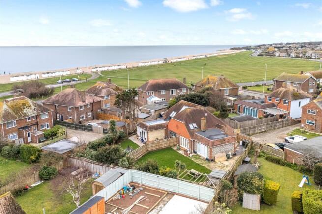 Seafield Avenue, The Chase-002.jpg