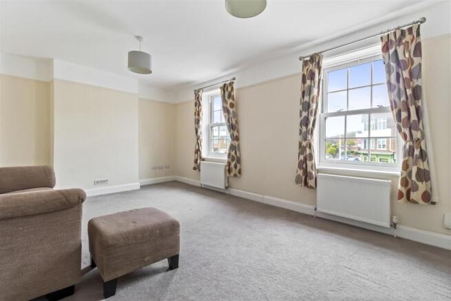 35a Goring Road_002.JPG