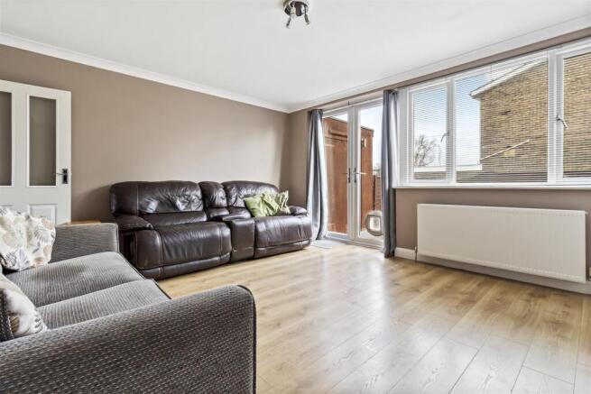 3 Radnor Roads-006.JPG