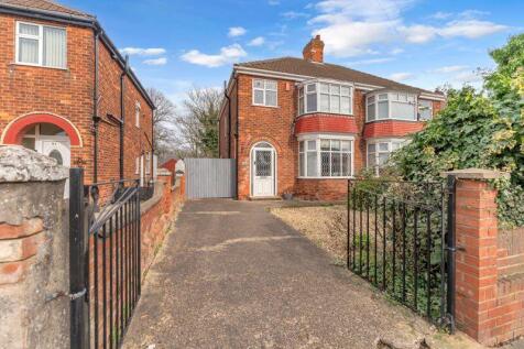 Queen Mary Avenue, Cleethorpes