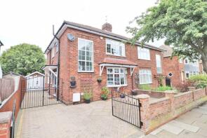 House Prices in Gloucester Avenue Grimsby Lincolnshire DN34