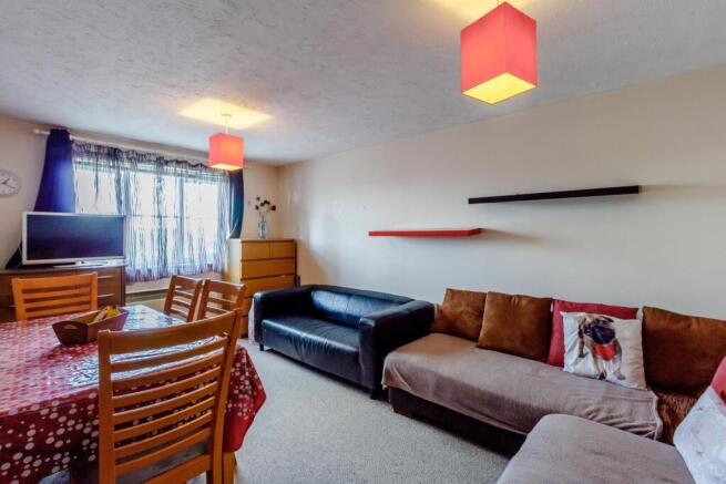 8385708-interior01-800.jpg