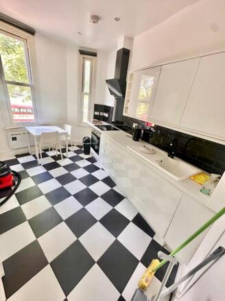 Studio Penthouse in Stoke Newington Near the Stat