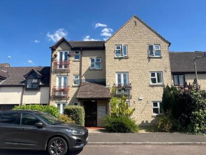 Kemble Drive, Cirencester