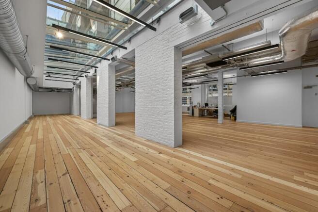 OLBC74WhiteLionStreet28.jpg