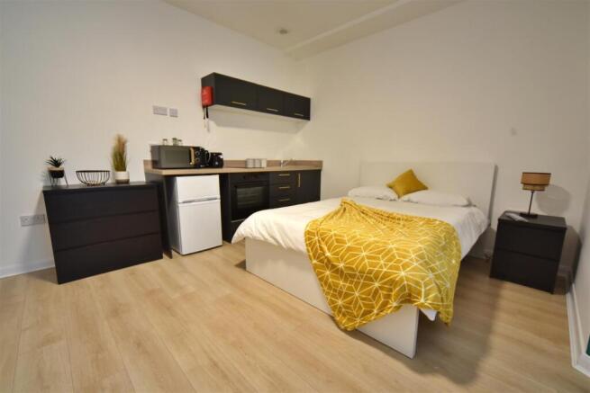 165AR_Room11_02.JPG