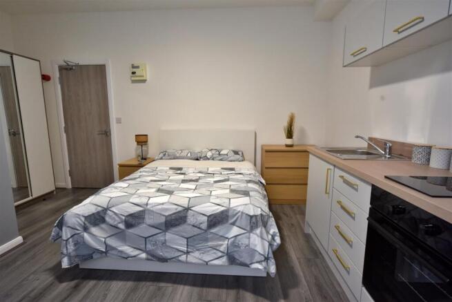 165AR_Room12_02.JPG