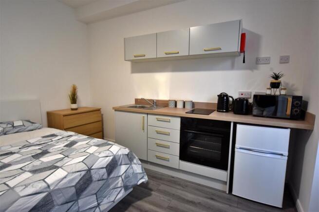 165AR_Room12_01.JPG