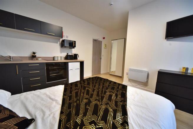 165AR_Room13_06.JPG