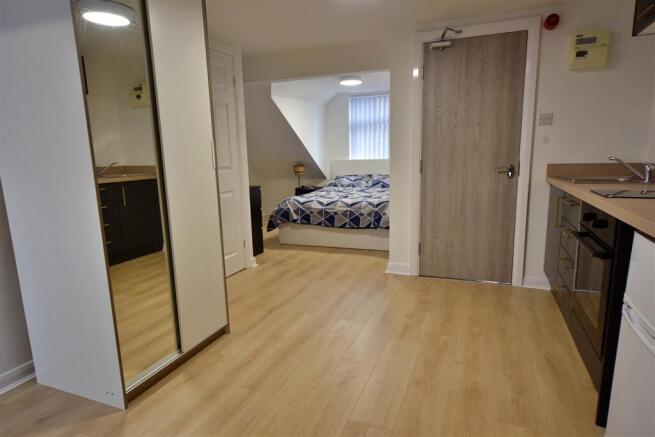 165AR_Room16_05.JPG