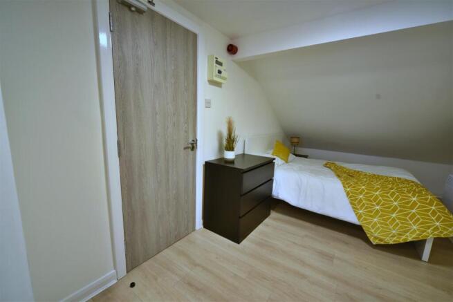 165AR_Room18_01.JPG