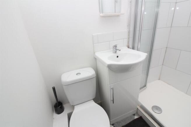 bathroom-2.jpg